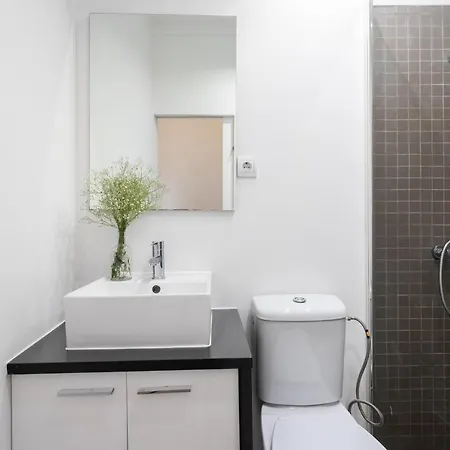 Appartamento Estrela Patio One-bedroom W/ Patio - By Lu Holidays