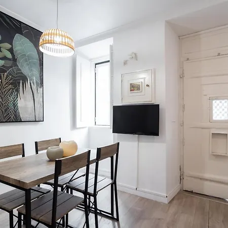 Estrela Patio One-bedroom W/ Patio - By Lu Holidays Appartamento *