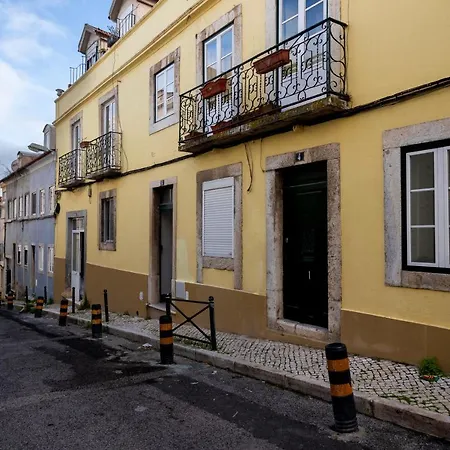 Estrela Patio One-bedroom W/ Patio - By Lu Holidays Lisbona